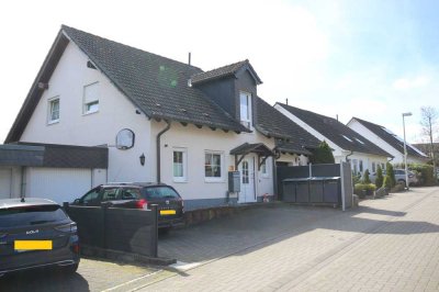 Schönes Landliebe-Haus mit Terrasse, Garten und Garage...