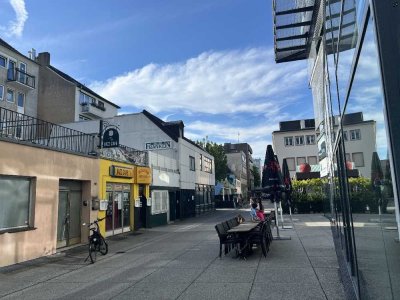 Schön geschnittene 2-Raum-Wohnung mit Loggia - ideal für Single