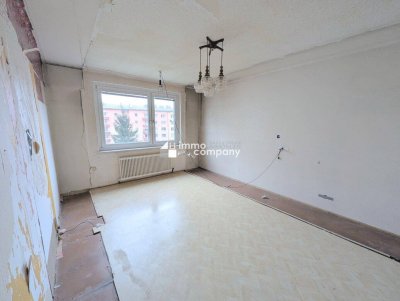 Sanierungsbedürftige Altbauwohnung in zentraler Lage Salzburgs - 84m², 3 Zimmer, Garage!