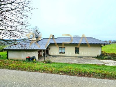 (Groß)Familienhaus mit leichtem Renovierungsbedarf. Berg und Seeblick! Kein angrenzender Nachbar!