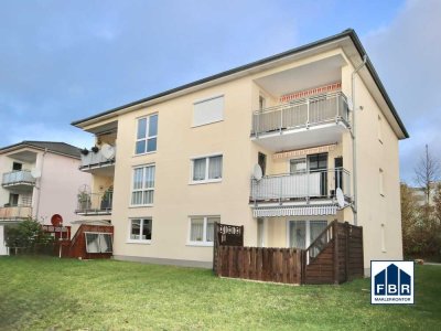 Leben in der Landeshauptstadt: Erdgeschosswohnung mit Carport und sonniger Terrasse