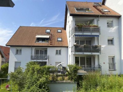 Weinberg Idylle: Charmante 1,5-Zimmer-Wohnung mit sonnigem Balkon und Tiefgaragenstellplatz