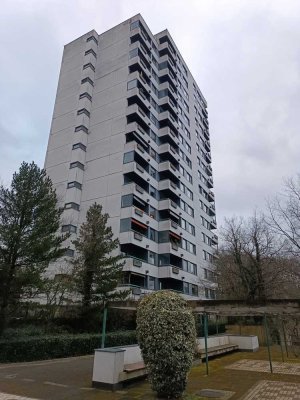 Freundliche 4-Zimmer-Wohnung mit Balkon in Erkrath