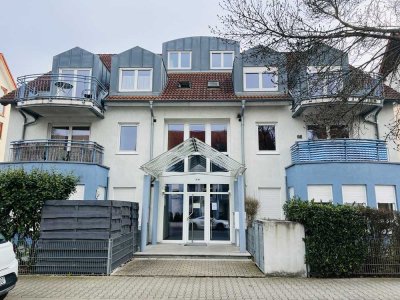 **Schicke Maisonette Wohnung + Balkon + Einbauküche + Tiefgaragenstellplatz / MA-Seckenheim**