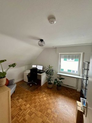 Stilvolle 3-Zimmer-Dachgeschosswohnung in Stuttgart