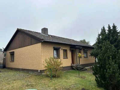 **Bungalow zu verkaufen -
Auf einer Ebene wohnen**