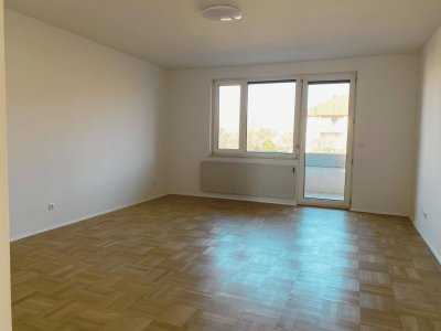 Top renovierte, geräumige Zwei-Zimmer-Wohnung in Langenzersdorf von Privat