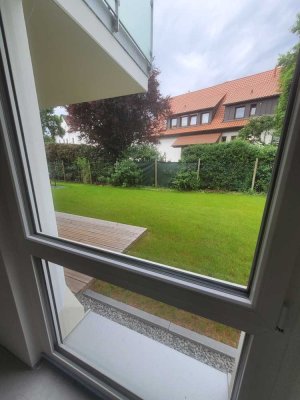 Sofort bezugsfrei helle 4-Zi.-Wohnung mit Terrasse/Garten