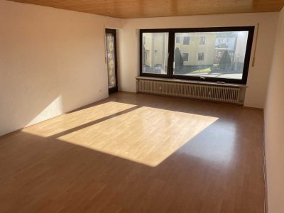 Schöne helle 4-Zimmer-Wohnung mit Süd-Balkon in Merching