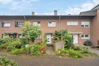 Provisionsfrei – Familienfreundliches Haus mit Einliegerwohnung und großzügiger Süd-Terrasse/Balkon