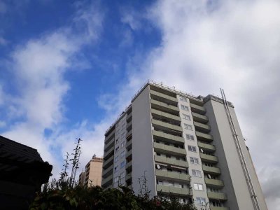 Möblierte 2-Zimmer-Penthouse-Wohnung mit Dachterrasse in Maintal-Bischofsheim