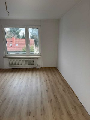 Ab 1.3.: Hochwertig sanierte, zentral gelegene und teilmöblierte 2-Zimmerwohnung mit Einbauküche