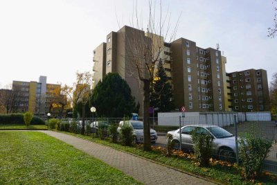 Moderne, sanierte 4-Raum-Wohnung in ruhiger Lage