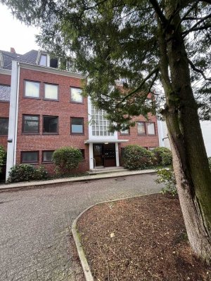 Geschmackvolle 1-Raum-Souterrain-Wohnung mit Terrasse und Einbauküche in Bremen Schwachhausen