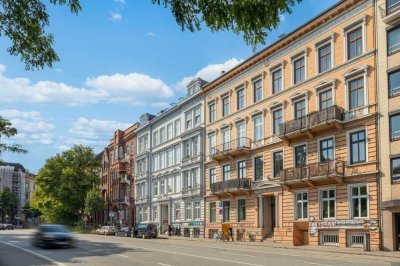 Jugendstil und Moderne vereint: Sanierte Altbauwohnung in Rotherbaum