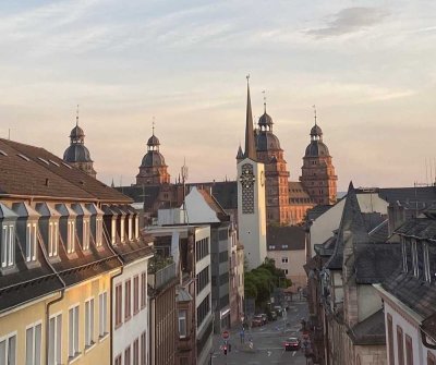 Penthouse-Wohnung mit Dachterrasse und Schlossblick.