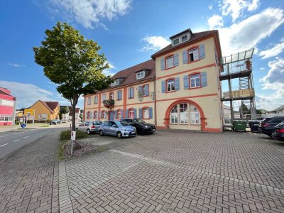 Bezugsfreie 3-Zimmer-Maisonette-Wohnung in zentraler Lage!