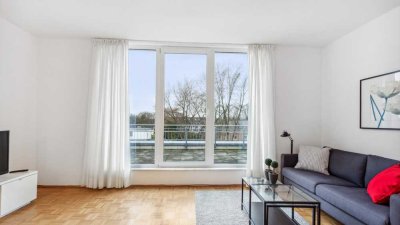 Exklusive und gepflegte 2-Zimmer-Penthousewohnung mit Terrasse und EBK in Meerbusch