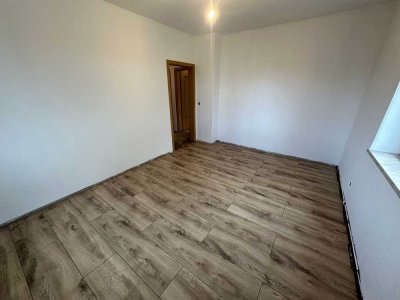 Neu sanierte 3-Zimmer-Wohnung in zentraler und ruhiger Lage in Naumburg