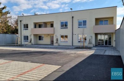 Junges Wohnen: 2-Zimmerwohnung im 1.OG mit Loggia