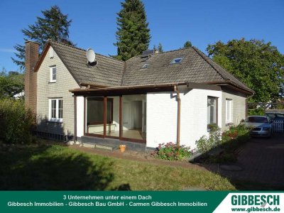 Ruhe und Golfplatznähe vereint!
Bungalow mit Keller und Doppelgarage