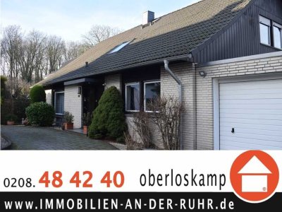 Freistehendes Einfamilienhaus mit schönem Garten u. Garage in ruhiger Lage am Raffelberg in Mülheim!