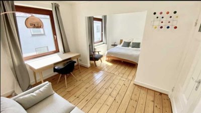 Stilvolles WG-Zimmer in renoviertem Altbau neben der HTW Berlin (Erstbezug)