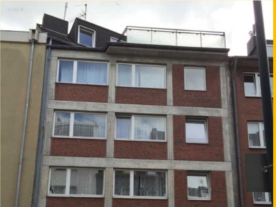 Helle DG-Wohnung mit Terrasse, WG geeignet