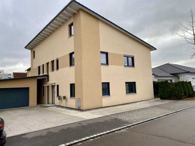 Moderne 4 Zimmer Erdgeschosswohnung in Schwandorf