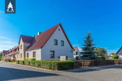 Schnuckliges Haus mit Garten und Bungalow sucht eine kleine Familie