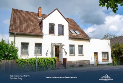 Einfamilienhaus mit 7 Zimmern auf ca. 209 m² in begehrter Lage in Misburg und großzügigem Grundstück