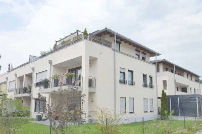 Moderne Zweizimmerwohnung mit Terrasse & kleinem Garten