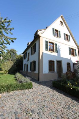 Liebevoll Restauriertes Einfamilienhaus mit Charme und viel Platz an max. 3-4 Personen