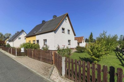 Doppelhaushälfte mit großem Garten in einer ruhigen Wohnsiedlung von Chemnitz Röhrsdorf