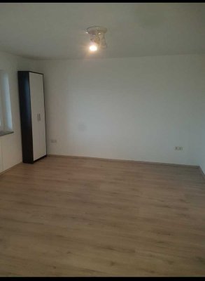 Schöne 1 Zimmer Wohnung ab März zu Vermieten