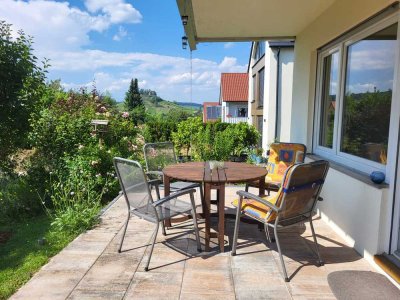 Helle, geräumige Etagenwohnung im Erdgeschoss mit Terrasse und Einbauküche in Weinsberg