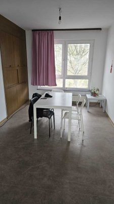 3-Zimmer-Wohnung für Selbstanziehen oder Kapitalanlage