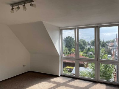 Frisch renovierte 4-Zimmer-Wohnung mit Süd-Balkon in Weyhe