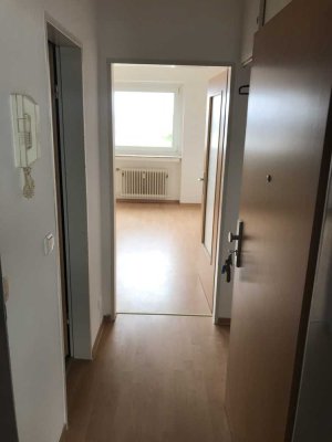 Helle 1-Zimmerwohnung (27,6 qm) mit Pantryküche