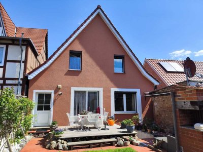 Einfamilienhaus mit Gästewohnung am Stadthafen