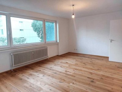 Neu renovierte 4 Zimmerwohnung  in Ottobrunn