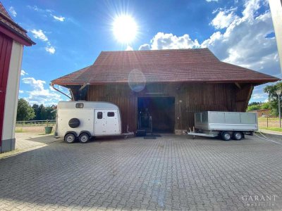 Pferdehof mit großzügigem Grundstück in gesuchter Lage