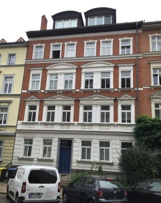 sanierte 2-Raumwohnung in der Albrechtstraße mit Balkon.