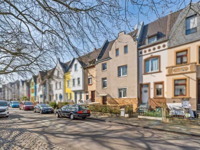 Charmantes Reihenmittelhaus mit Potenzial – Historie trifft auf Designoption in Düsseldorf