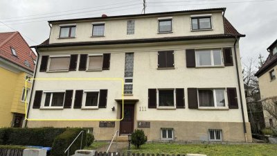 Moderne 2,5-Zimmerwohnung, teilmöbliert mit EBK