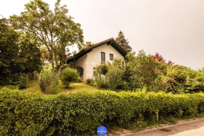 Verträumtes Haus mit traumhaften Garten in zentraler Lage