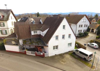 Großfamilien aufgepasst! Zweifamilienhaus mit 240 m² und 7 Zimmern + Ausbaureserven (Dach) in Bühl