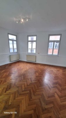 Stilvoll renovierte 4 Zimmer Altbau Wohnung in der Tübinger Altstadt