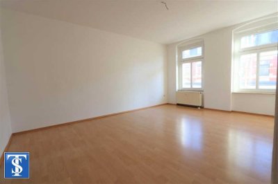 schöne vermietete 3-Zimmer-ETW mit Balkon im 2. OG in Plauen