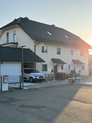 Geräumige 6-Zimmer-Doppelhaushälfte mit gehobener Innenausstattung und EBK in Maisach